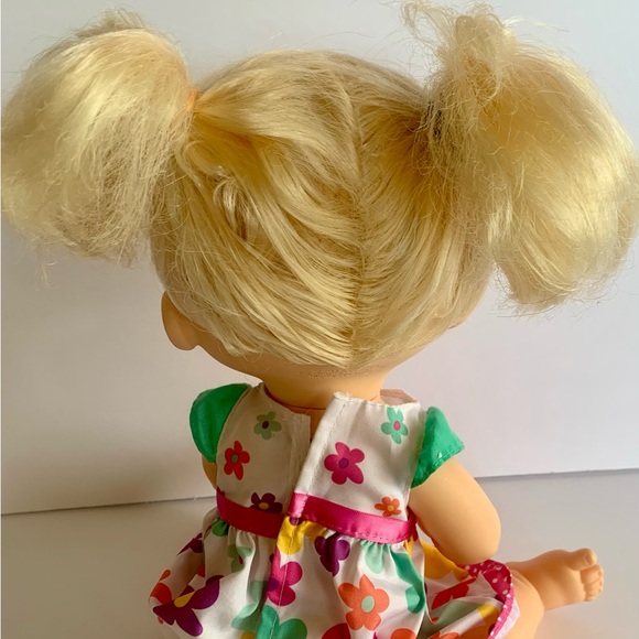 COPY - Baby alive real surprises doll blonde bilingual interactive 15” doll - Picture 4 of 5